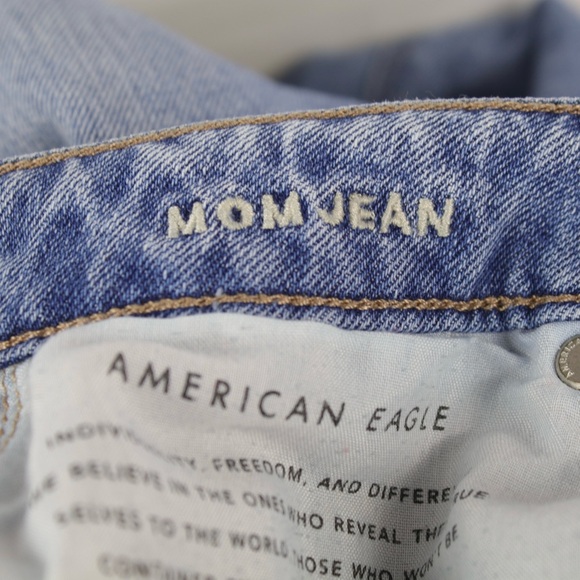 American Eagle Outfitters Blue Stretch Distressed Mom Jean Pants Womens Size 6 - Picture 5 of 6
